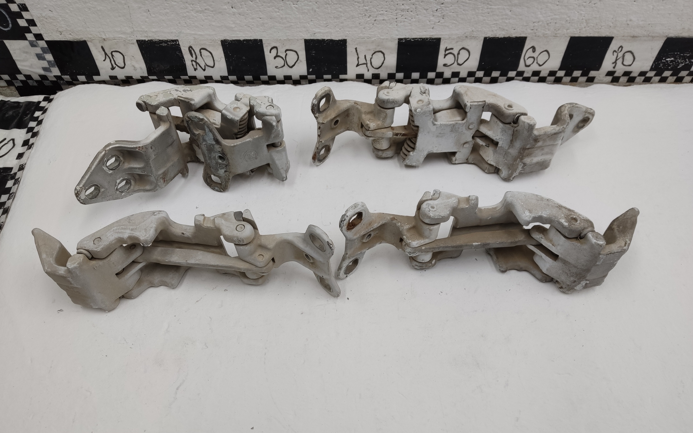 Петли задних дверей Fiat Peugeot 270 градусов