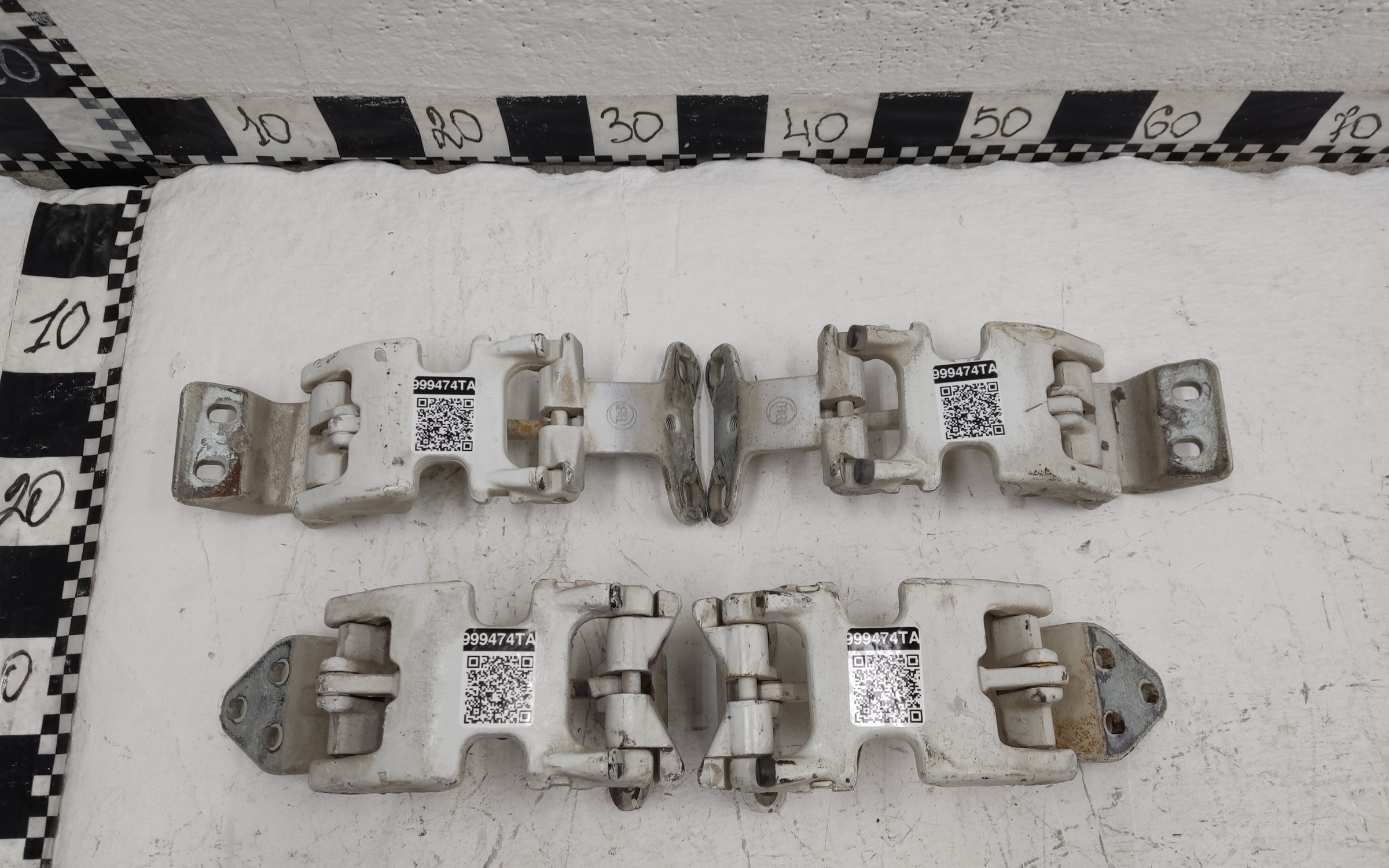 Петли задних дверей Fiat Peugeot 270 градусов