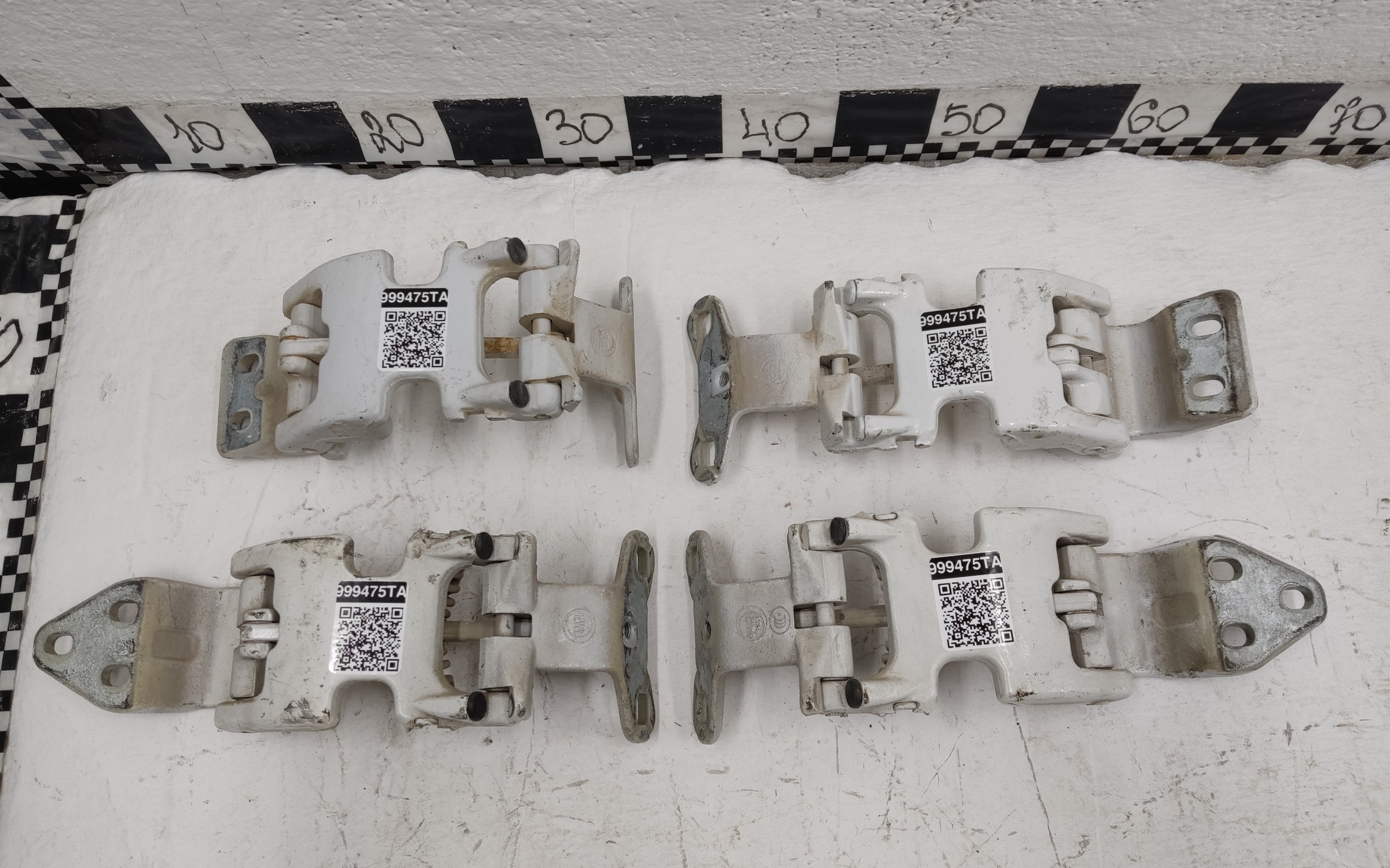 Петли задних дверей Fiat Peugeot 270 градусов