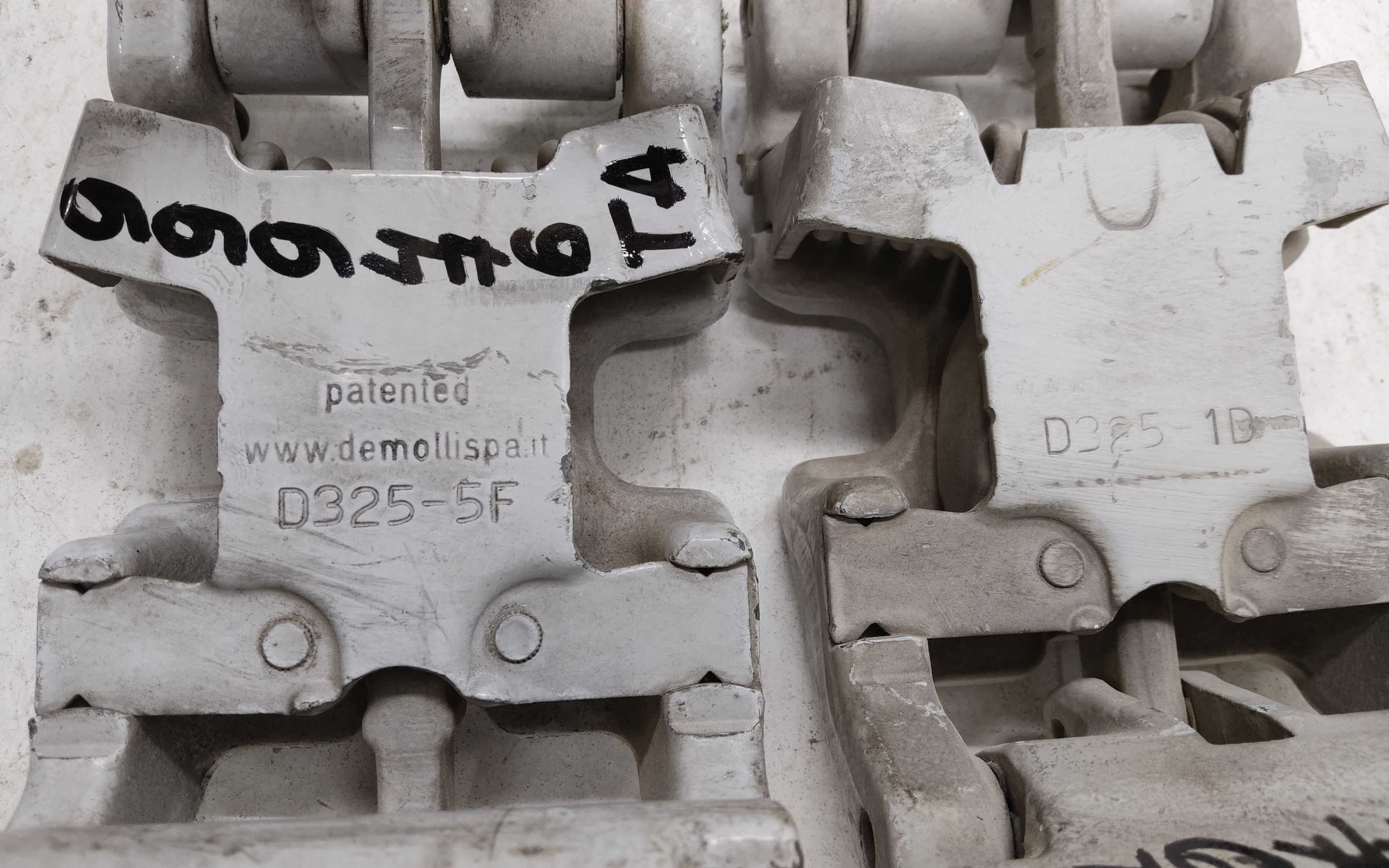 Петли задних дверей Fiat Peugeot 270 градусов