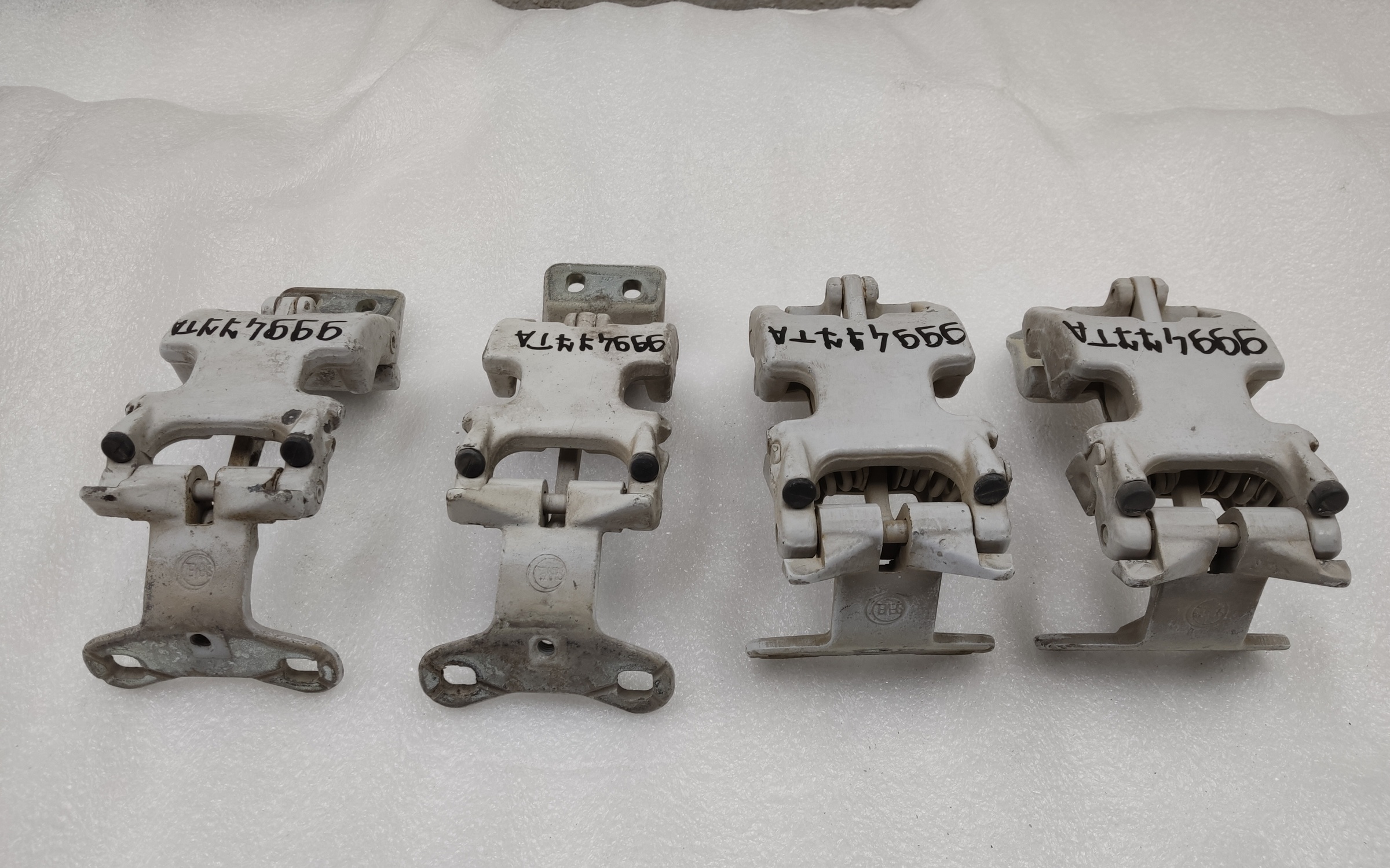 Петли задних дверей Fiat Peugeot 270 градусов