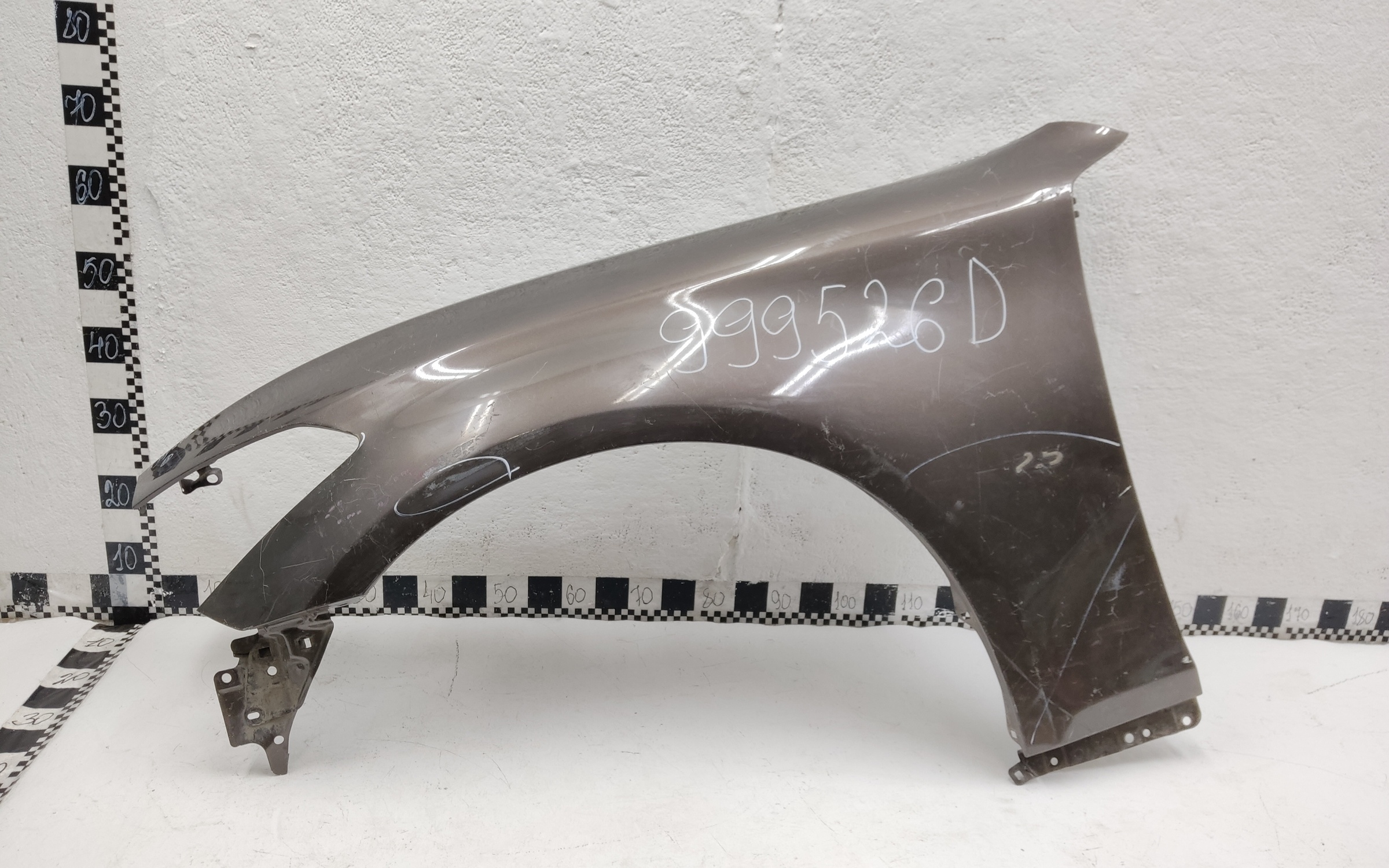 Крыло переднее левое Infiniti M 4