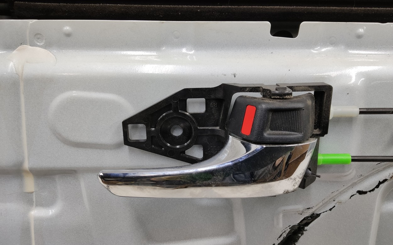 Дверь передняя правая Toyota RAV4 CA40