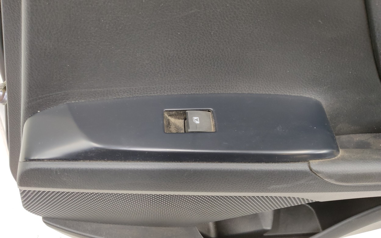 Дверь задняя правая Toyota Camry V70