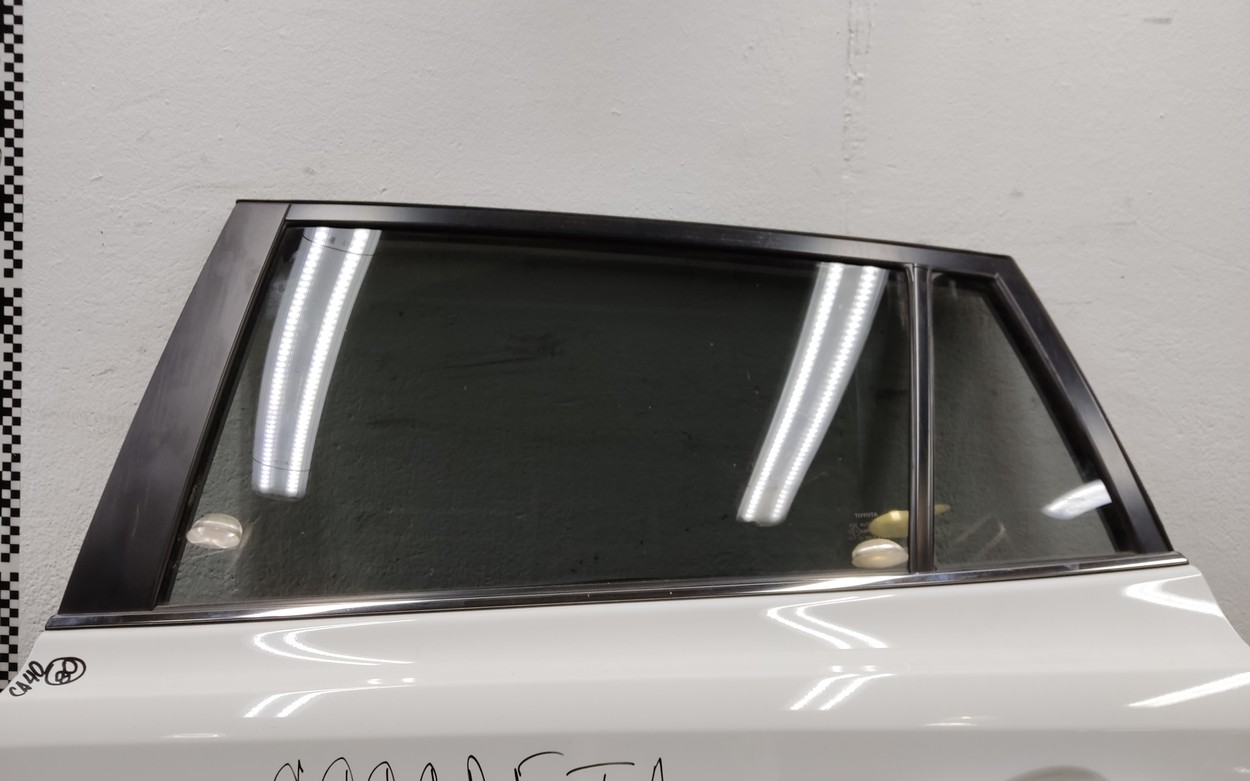Дверь задняя левая Toyota RAV4 CA40