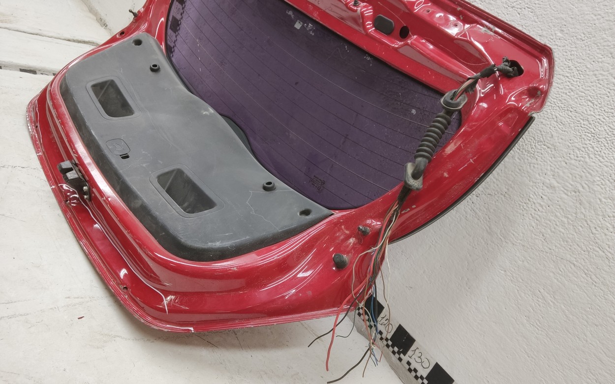 Крышка багажника Hyundai Solaris 1 Hatchback без спойлера под замок