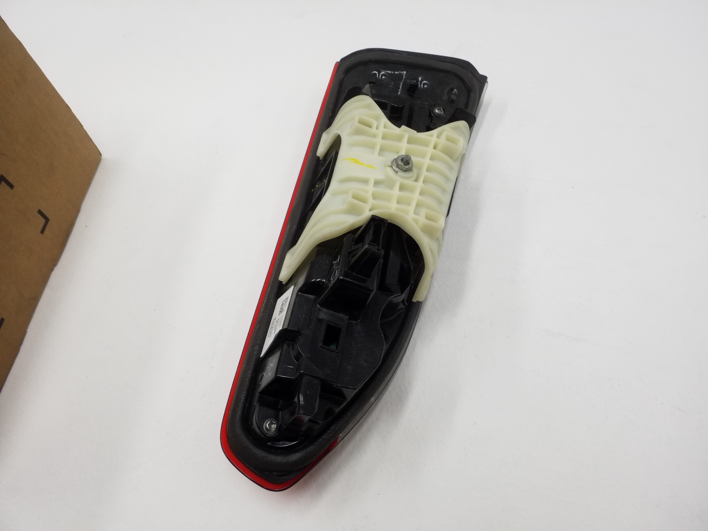 Фонарь задний правый внутренний BMW X4 G02 LED