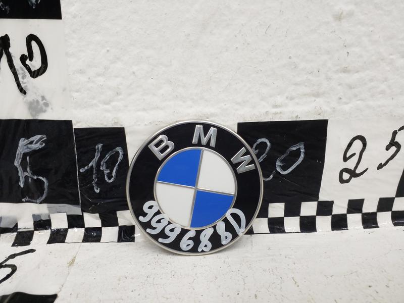 Эмблема крышки багажника BMW 5er G30
