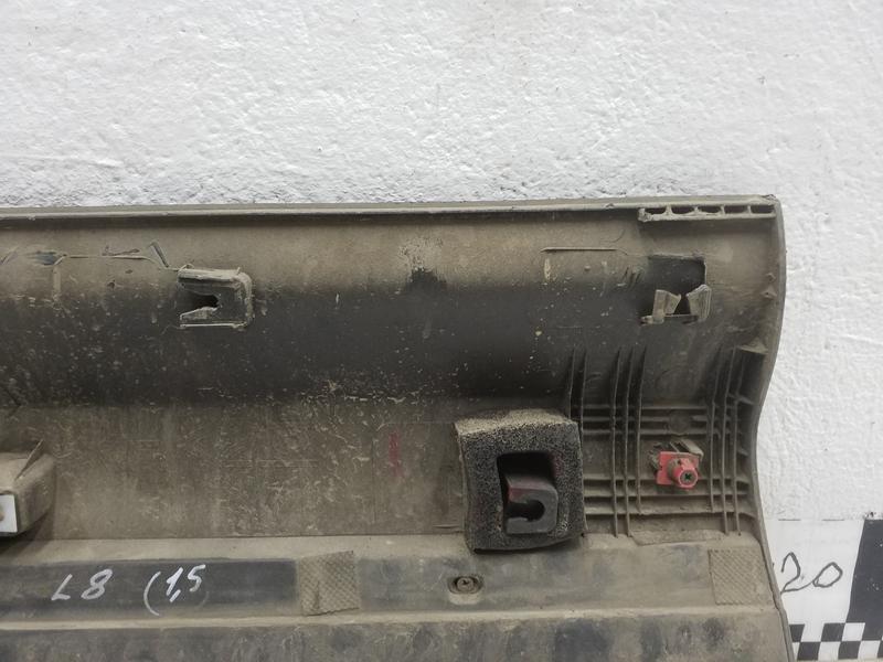 Накладка двери передней правой Hyundai Santa Fe 3