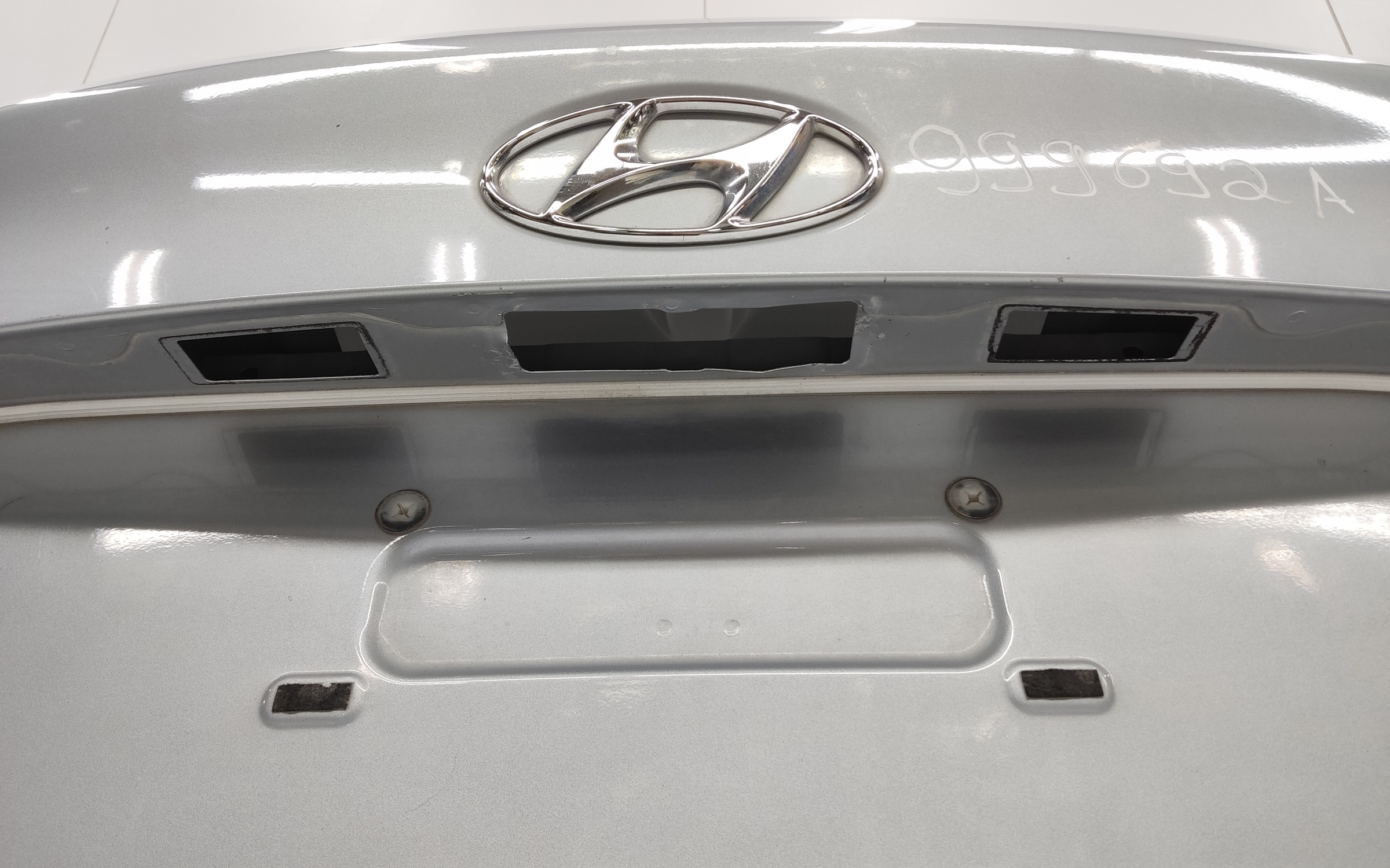 Крышка багажника Hyundai Solaris 2 Sedan