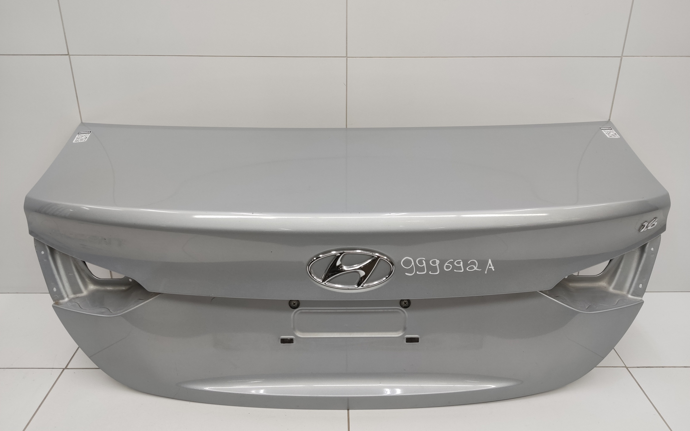 Крышка багажника Hyundai Solaris 2 Sedan
