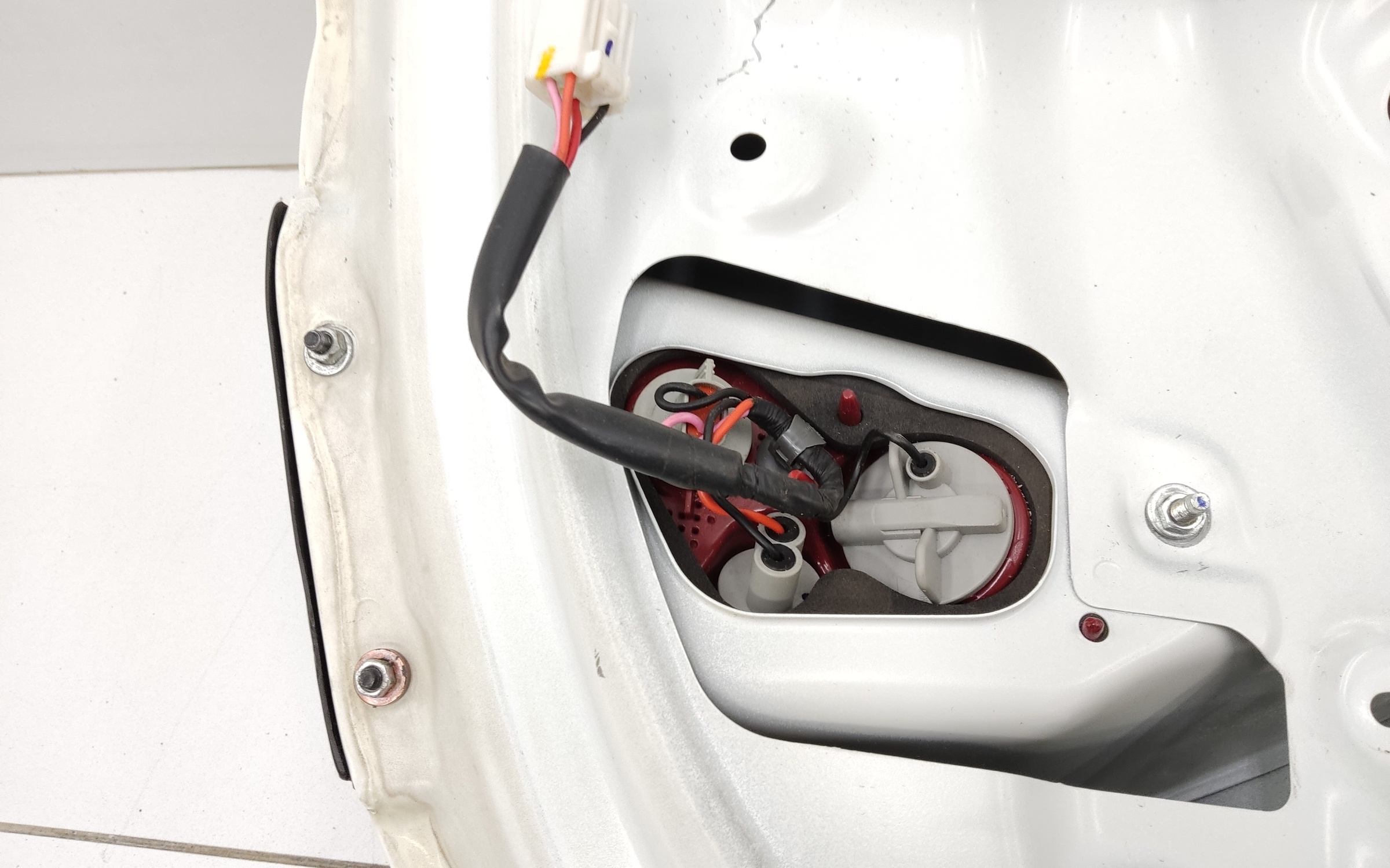 Крышка багажника Hyundai Solaris 2 Sedan