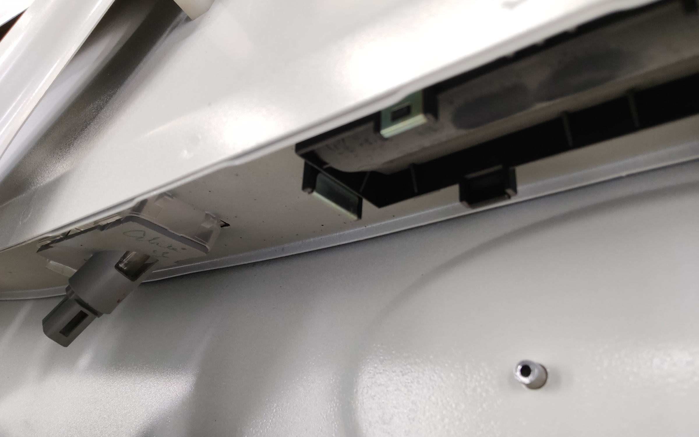 Крышка багажника Hyundai Solaris 2 Sedan