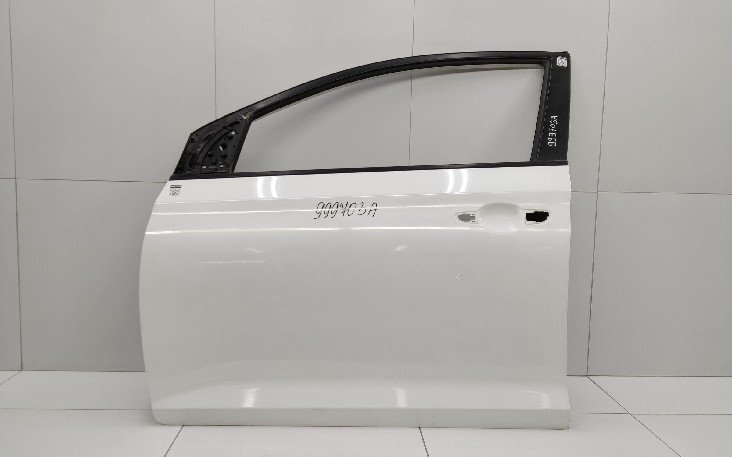 Дверь передняя левая Hyundai Solaris 2