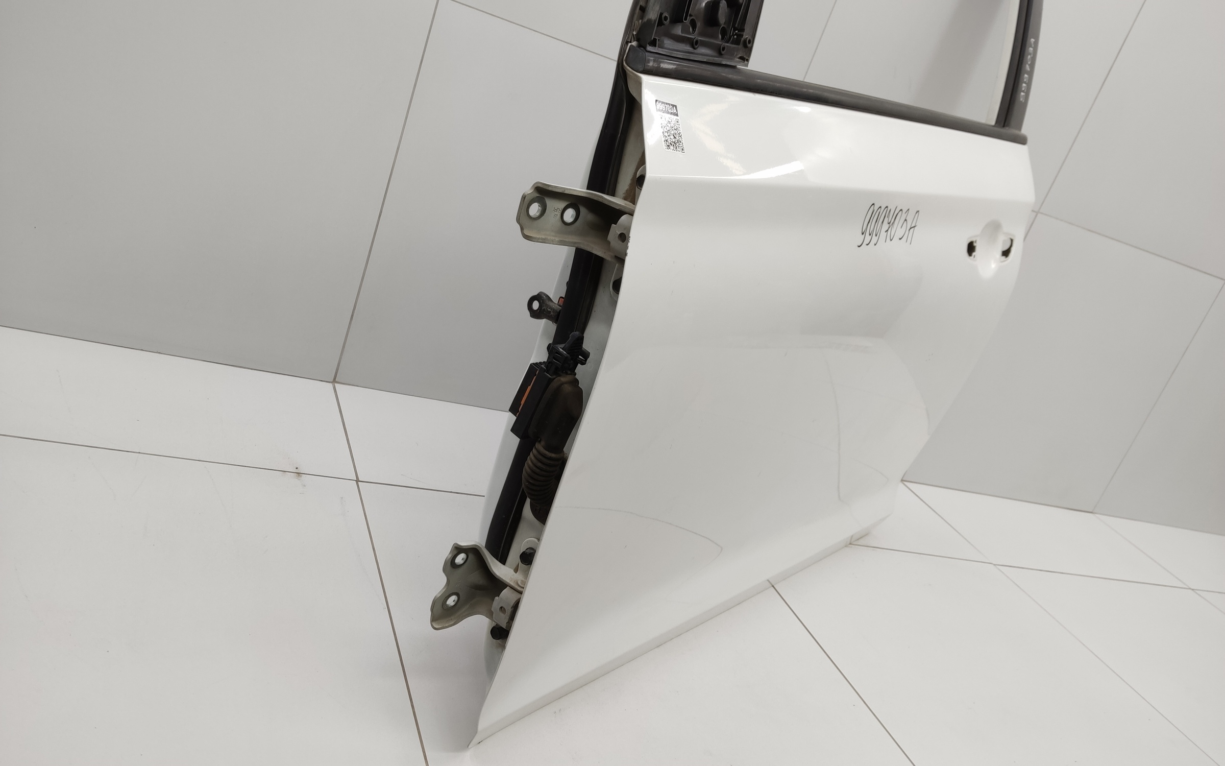 Дверь передняя левая Hyundai Solaris 2