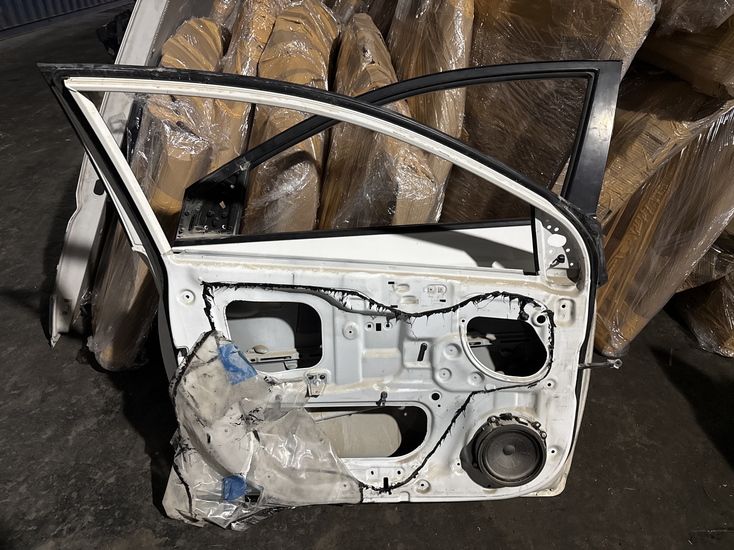 Дверь передняя левая Hyundai Solaris 2