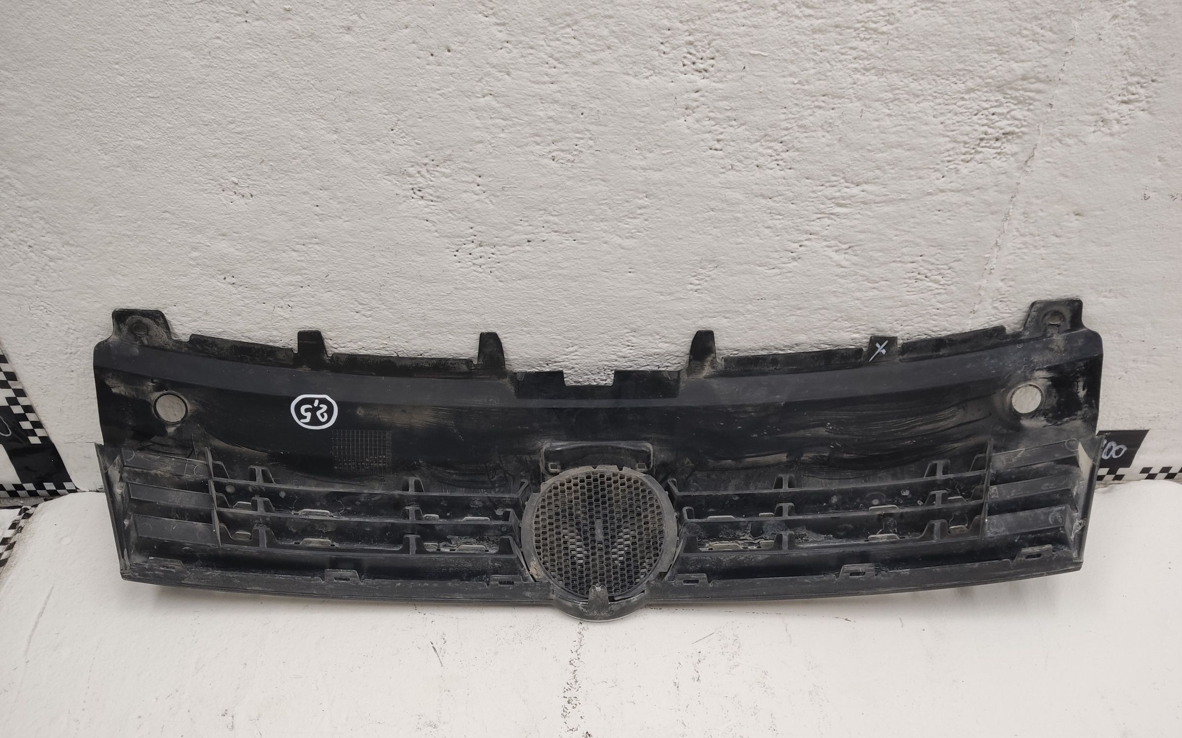 Решётка радиатора Volkswagen Polo 5 Sedan