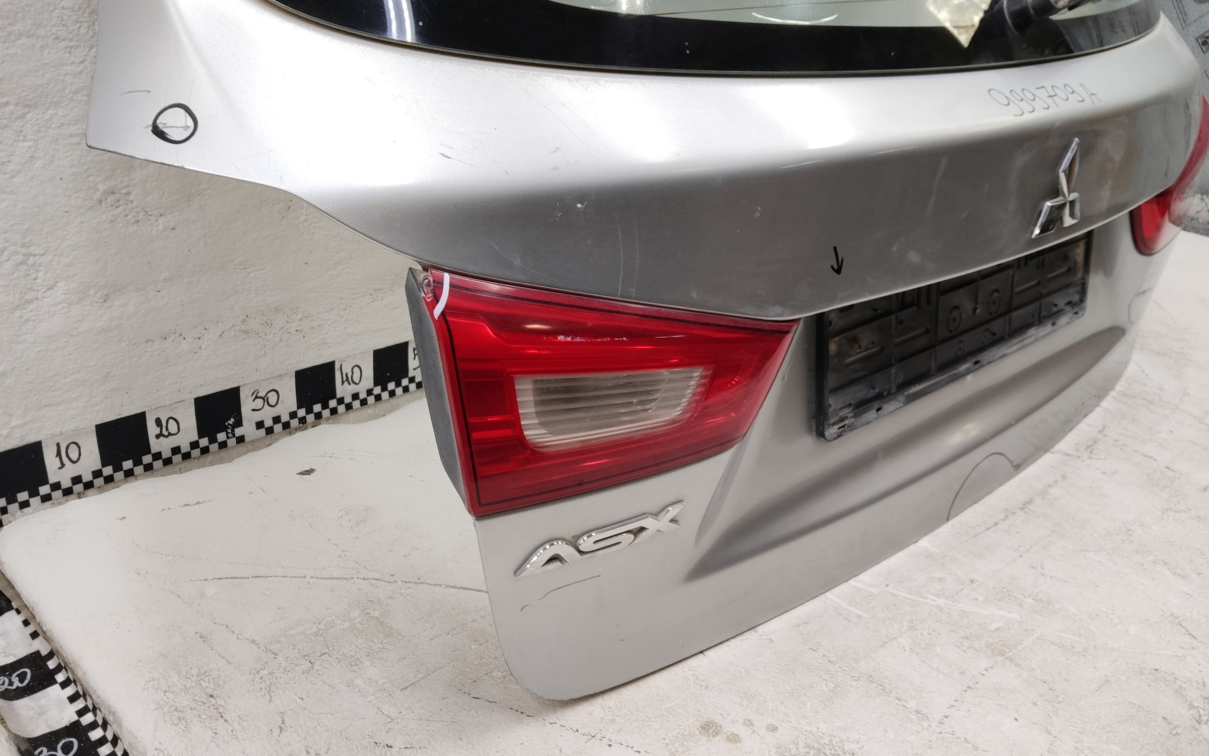 Крышка багажника Mitsubishi ASX