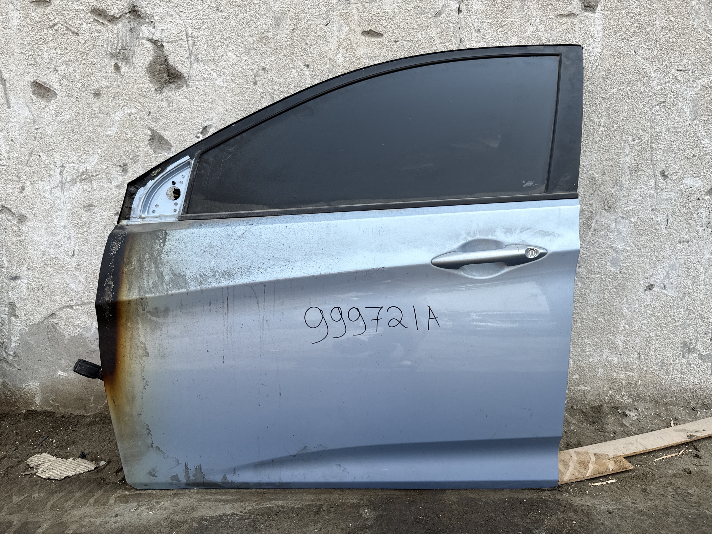 Дверь передняя левая Hyundai Solaris 1