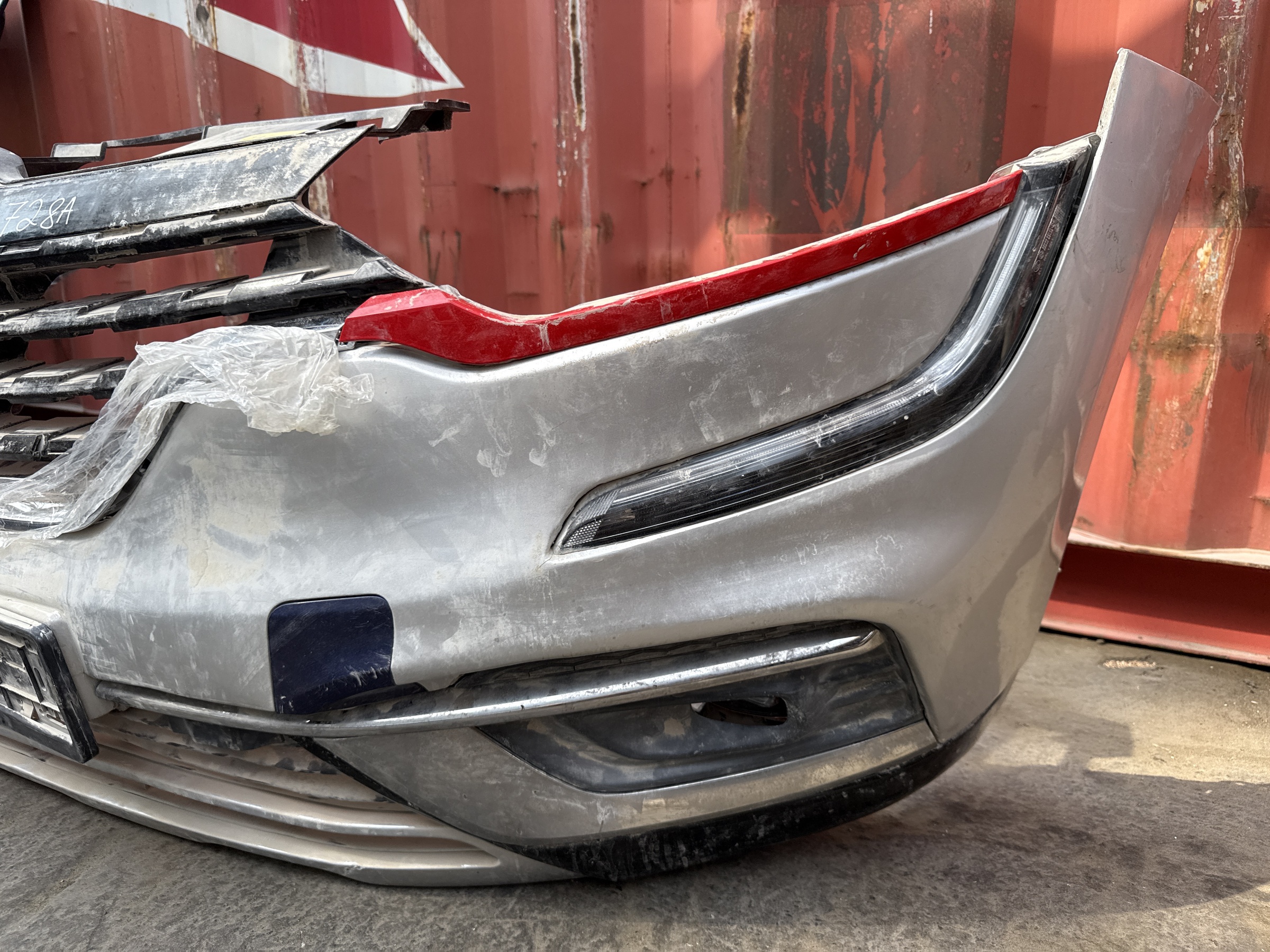 Бампер передний Renault Koleos 2