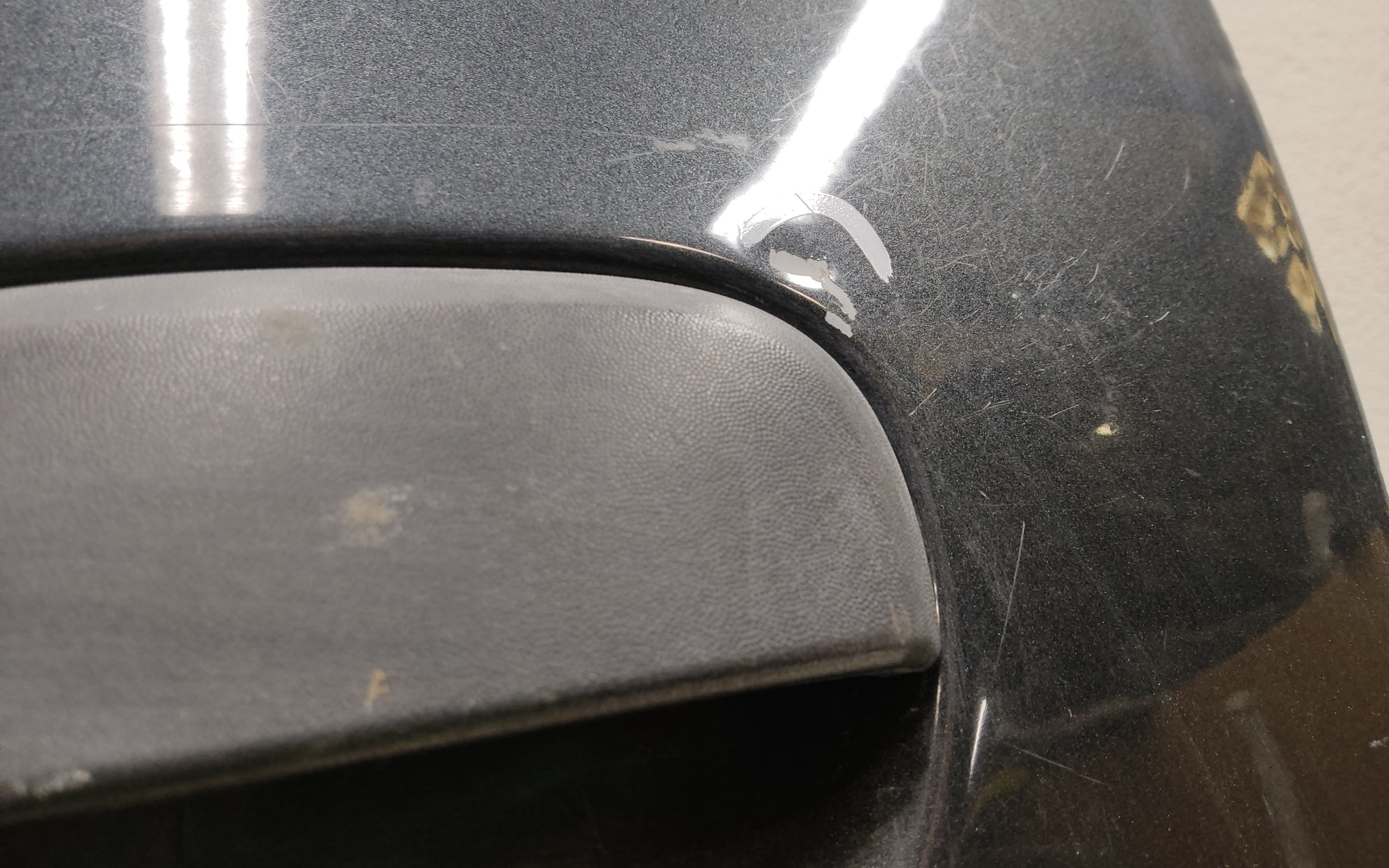 Дверь передняя левая Renault Duster 2