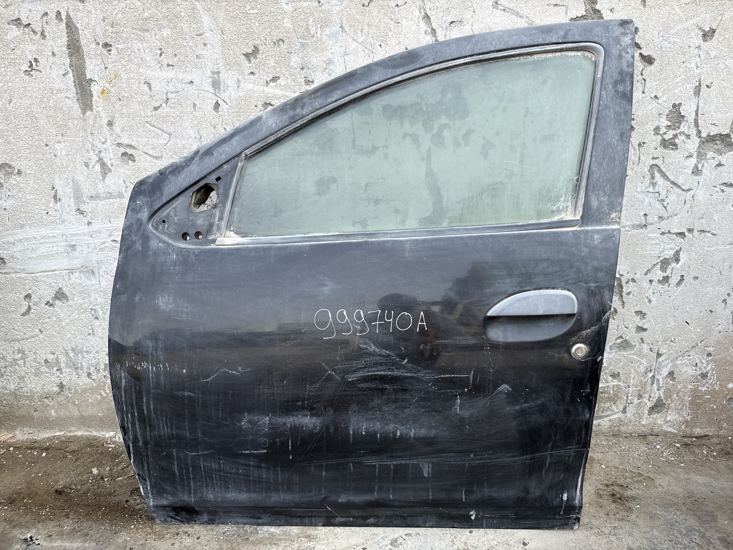 Дверь передняя левая Renault Logan 2 / Sandero 2 Stepway