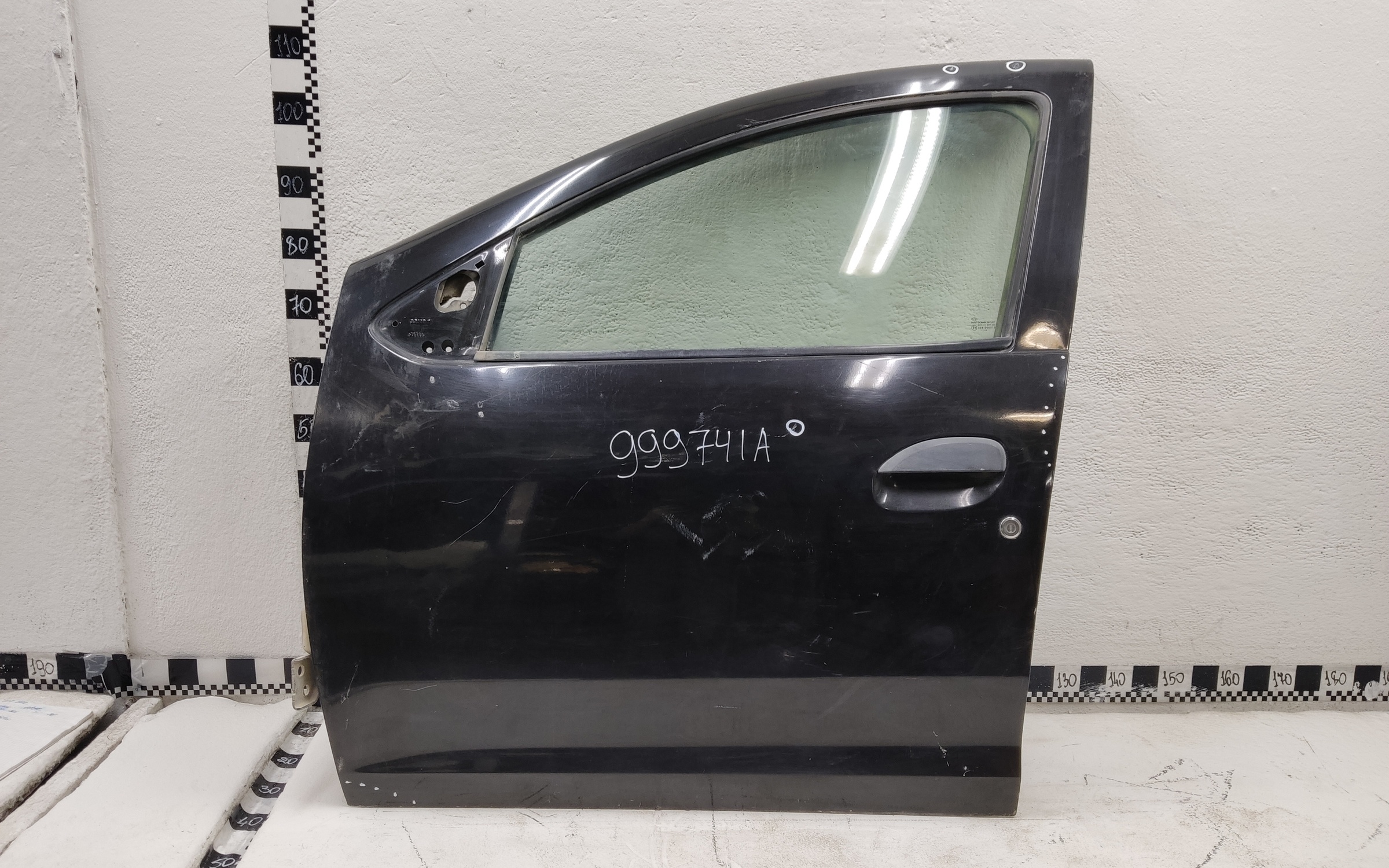 Дверь передняя левая Renault Logan 2 / Sandero 2 Stepway