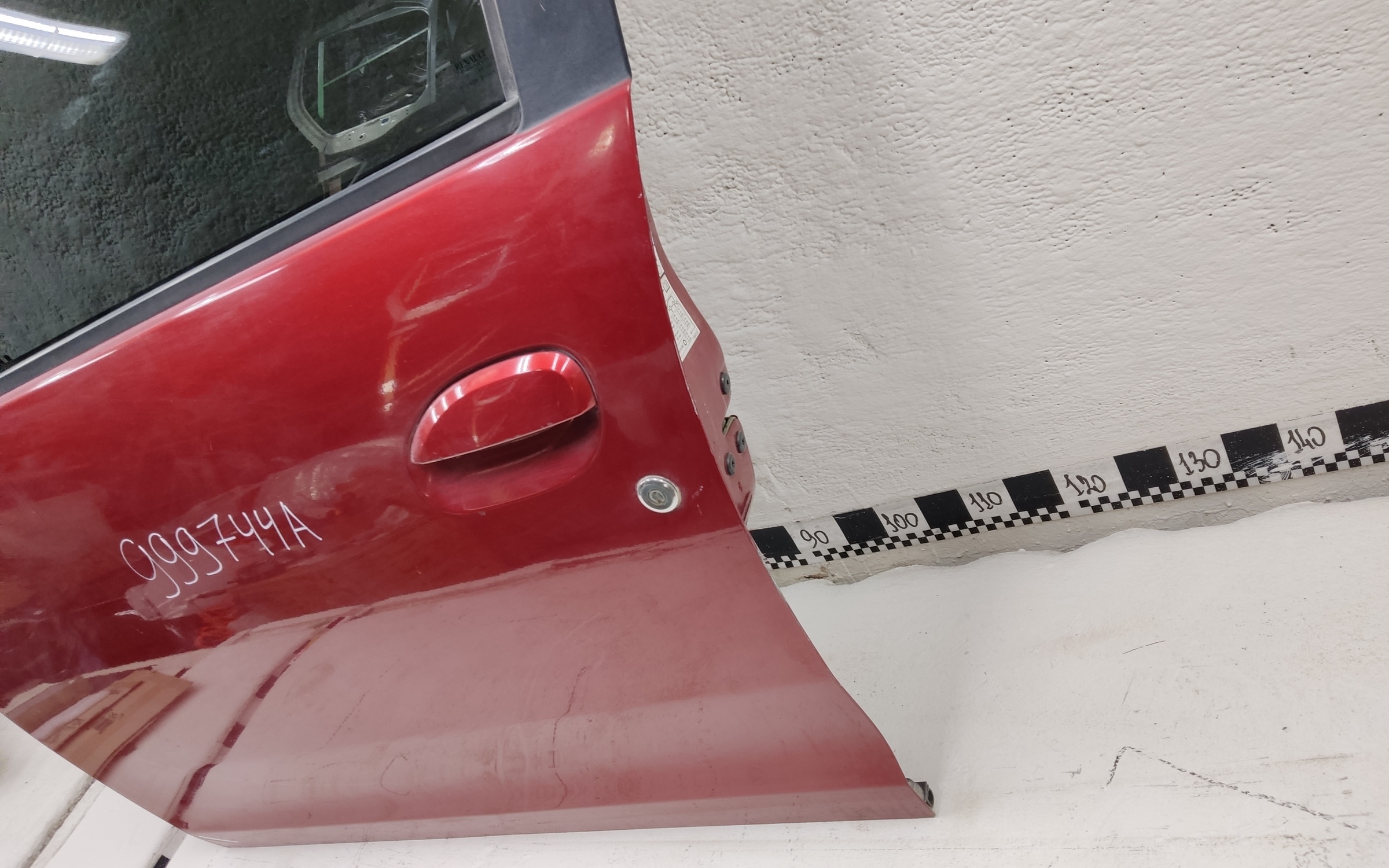 Дверь передняя левая Renault Duster 2