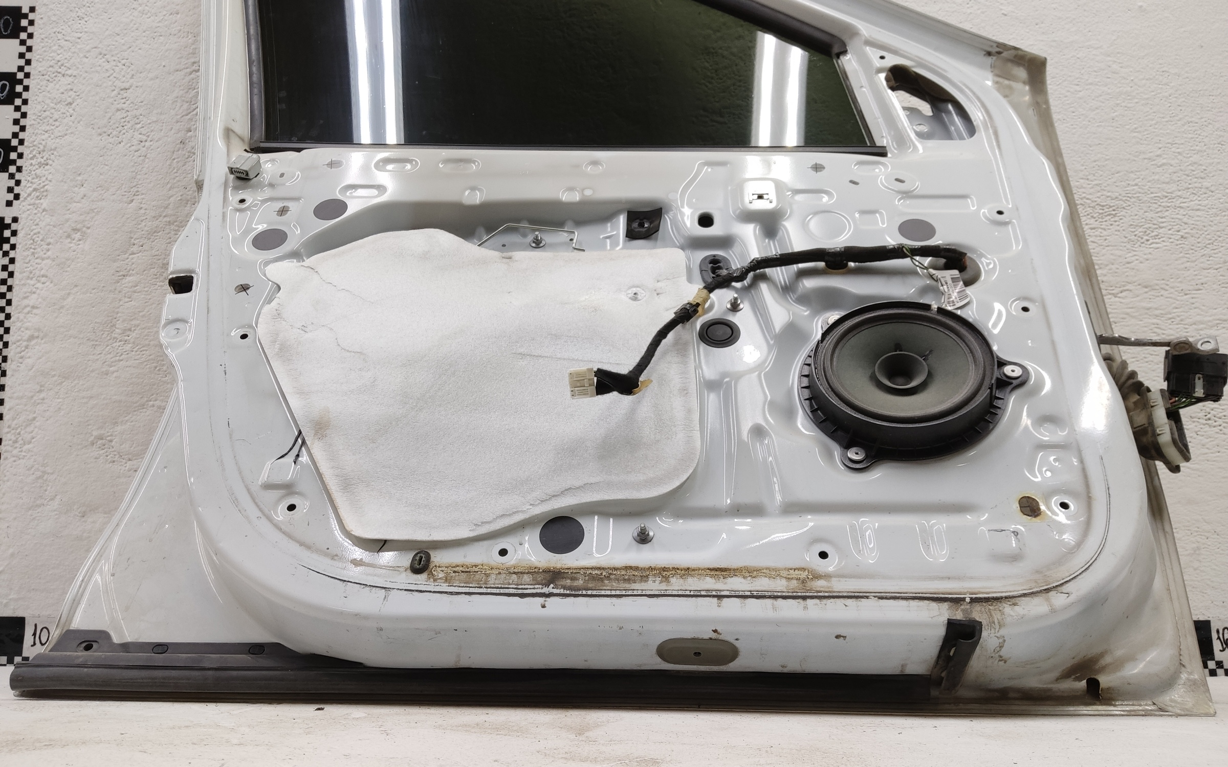 Дверь передняя левая Renault Duster 2