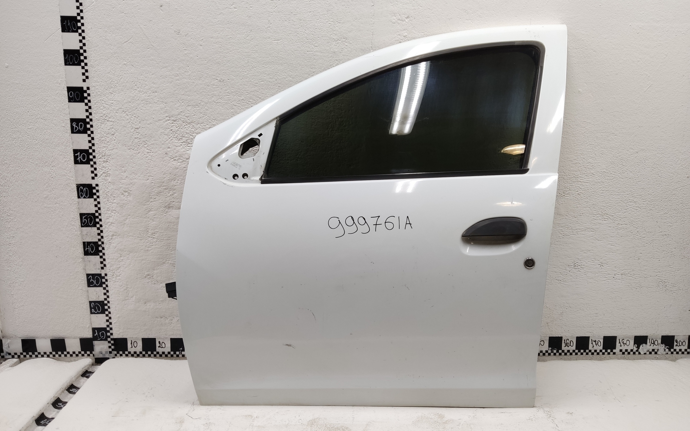 Дверь передняя левая Renault Duster 2