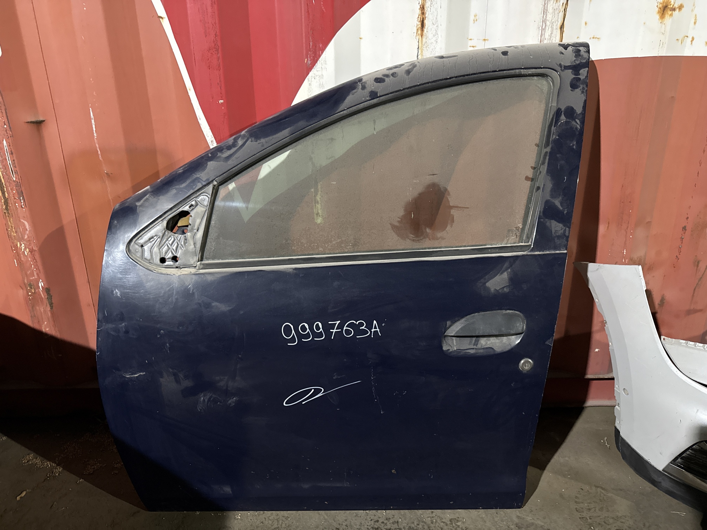 Дверь передняя левая Renault Logan 2 / Sandero 2 Stepway