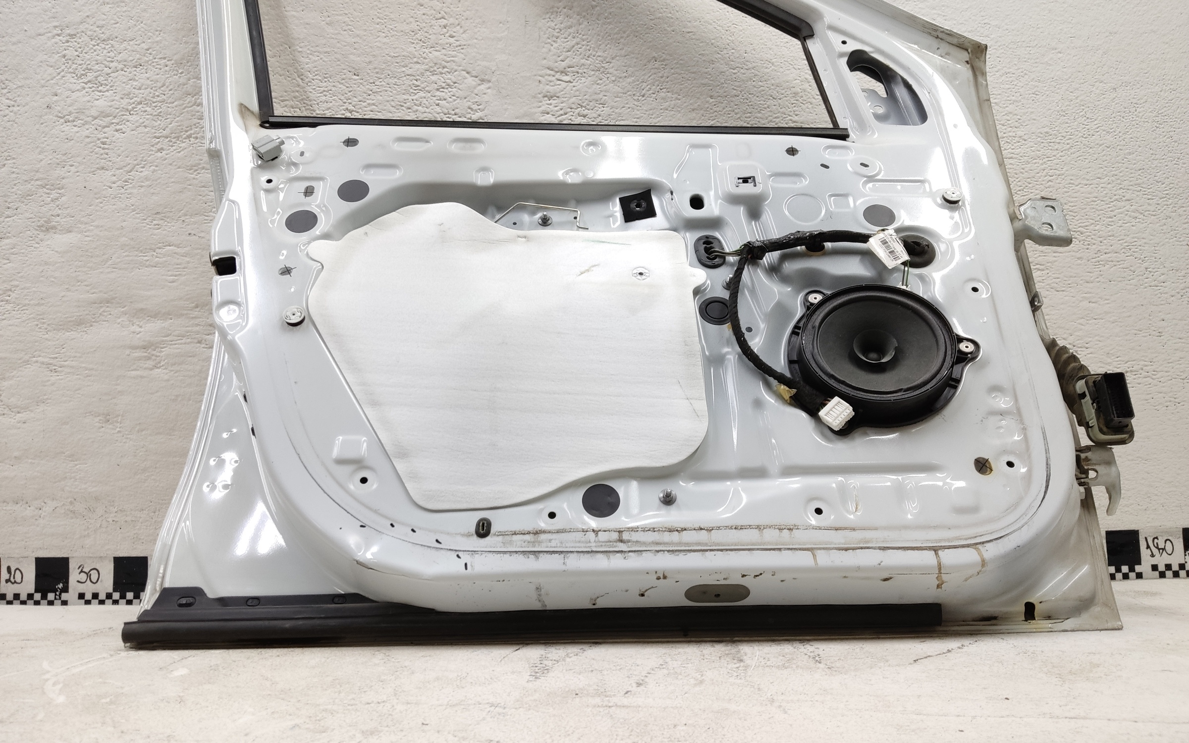 Дверь передняя левая Renault Duster 2