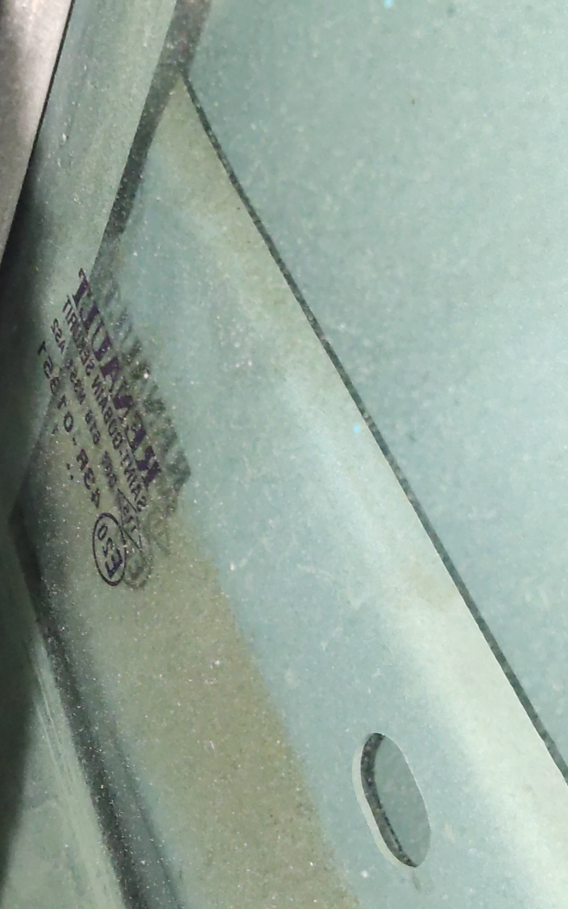 Дверь передняя левая Renault Duster 2