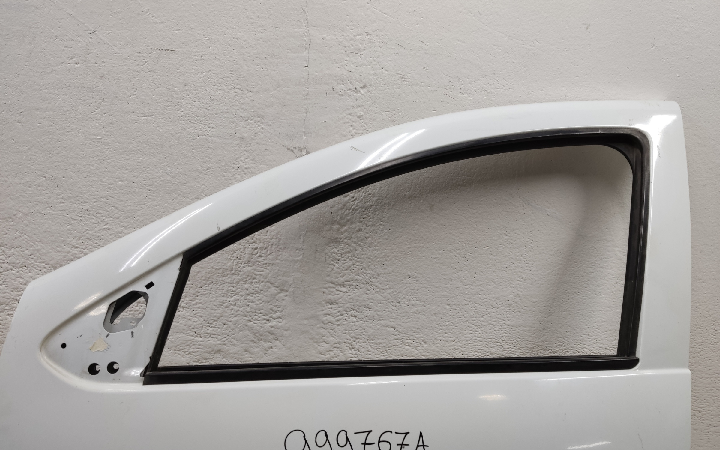 Дверь передняя левая Renault Duster 2