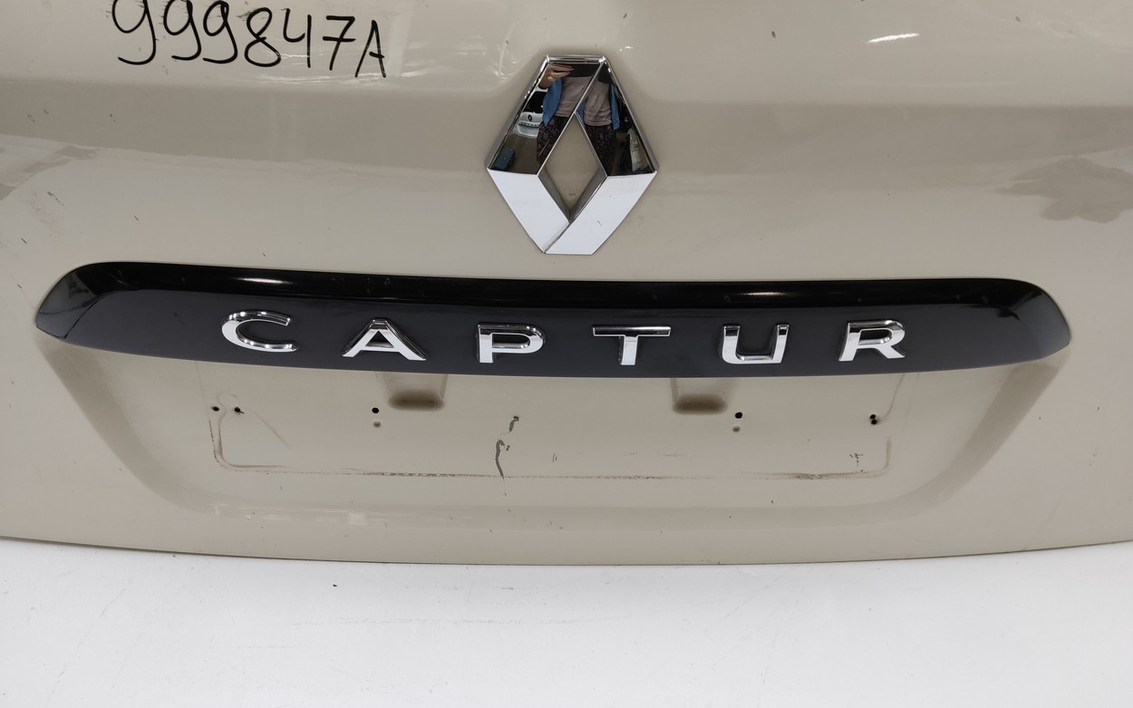 Крышка багажника Renault Kaptur