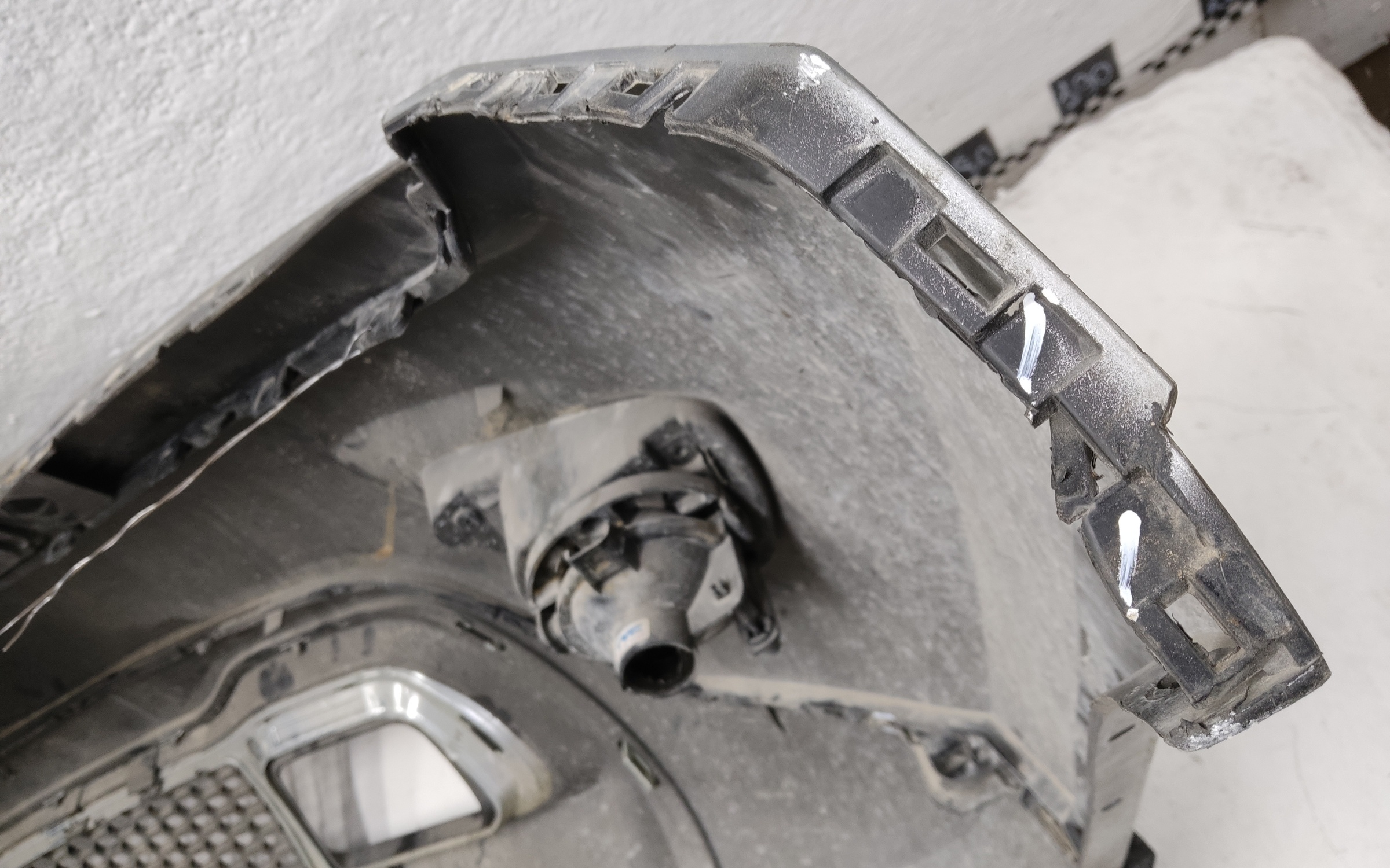 Бампер передний верхняя часть Jeep Grand Cherokee WK2 Restail