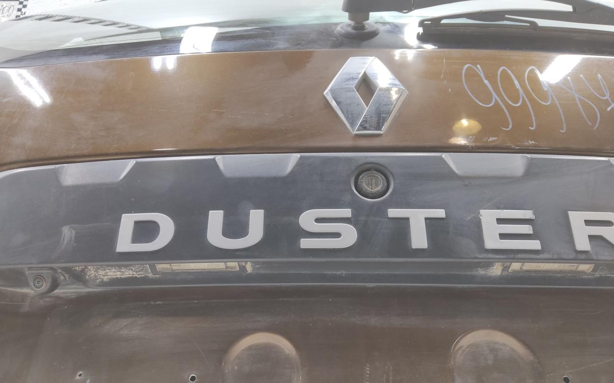 Крышка багажника Renault Duster 1