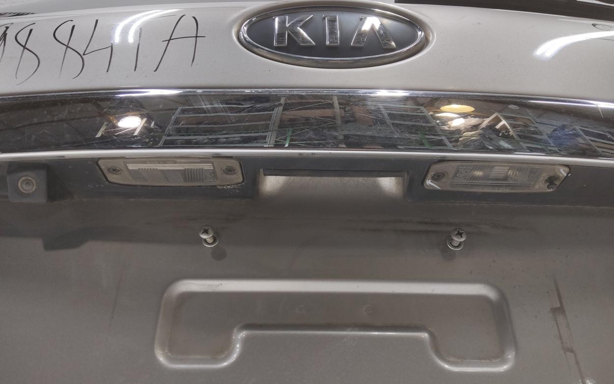 Крышка багажника Kia Sorento 2