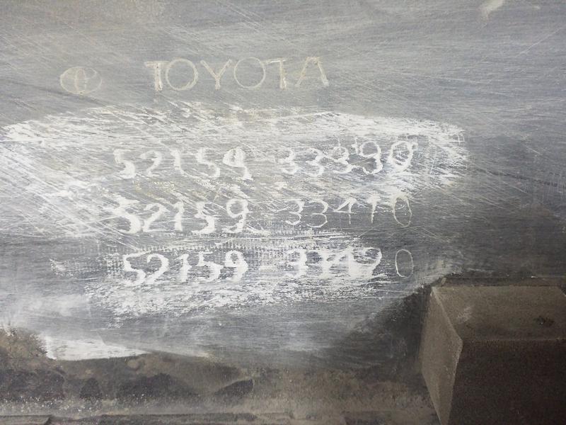Бампер задний Toyota Camry V70