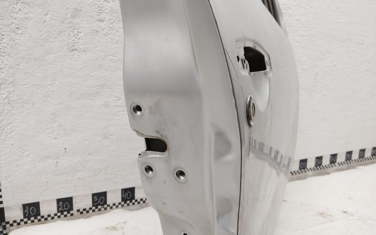 Дверь передняя правая Renault Duster 1 / Sandero 1 Stepway