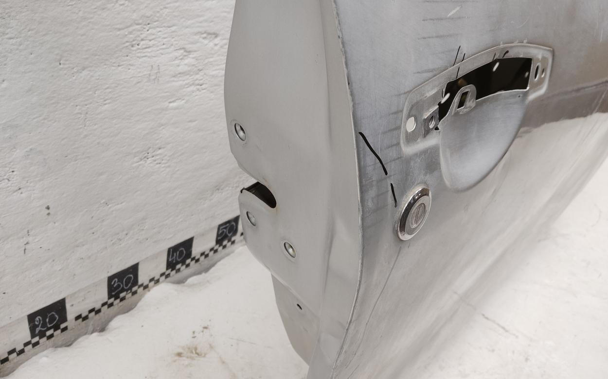 Дверь передняя правая Renault Duster 1 / Sandero 1 Stepway