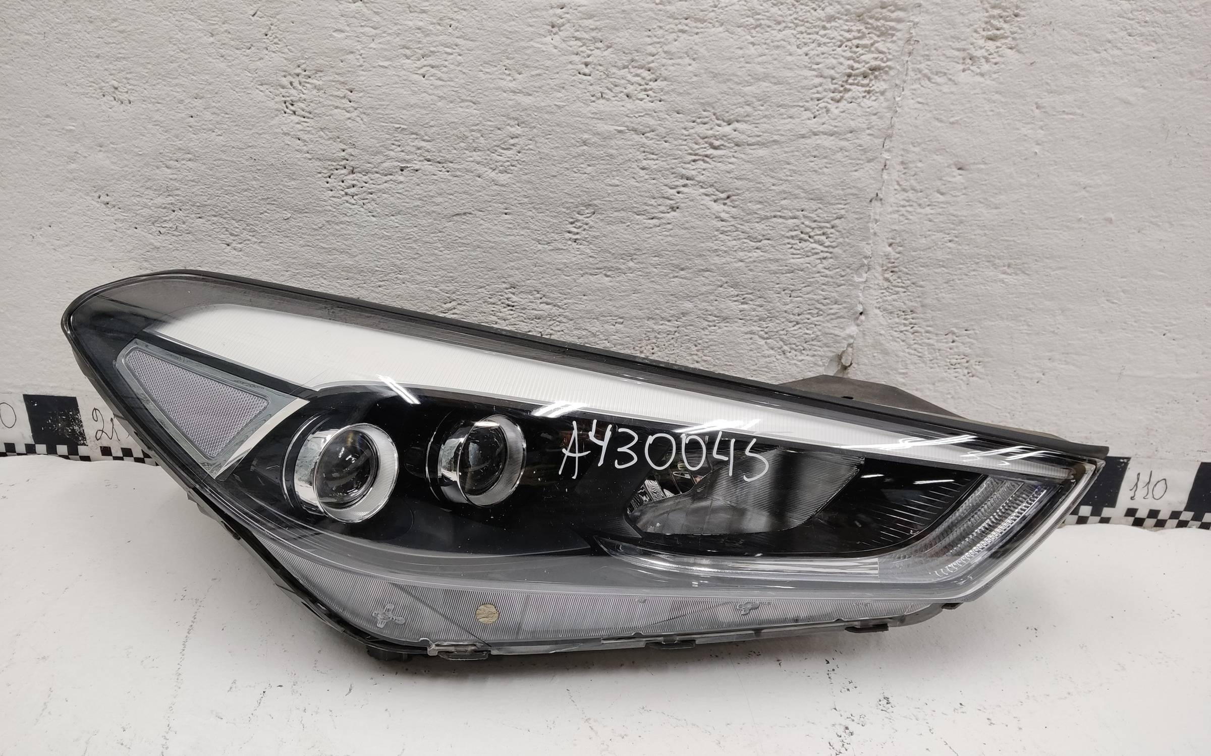 Фара передняя правая Hyundai Tucson 3 LED