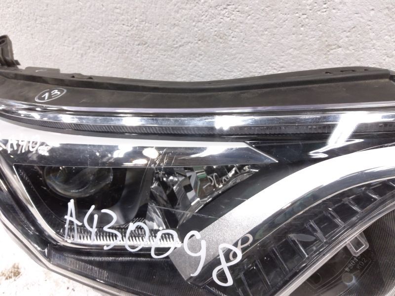 Фара передняя правая Toyota RAV4 CA40 Restail LED