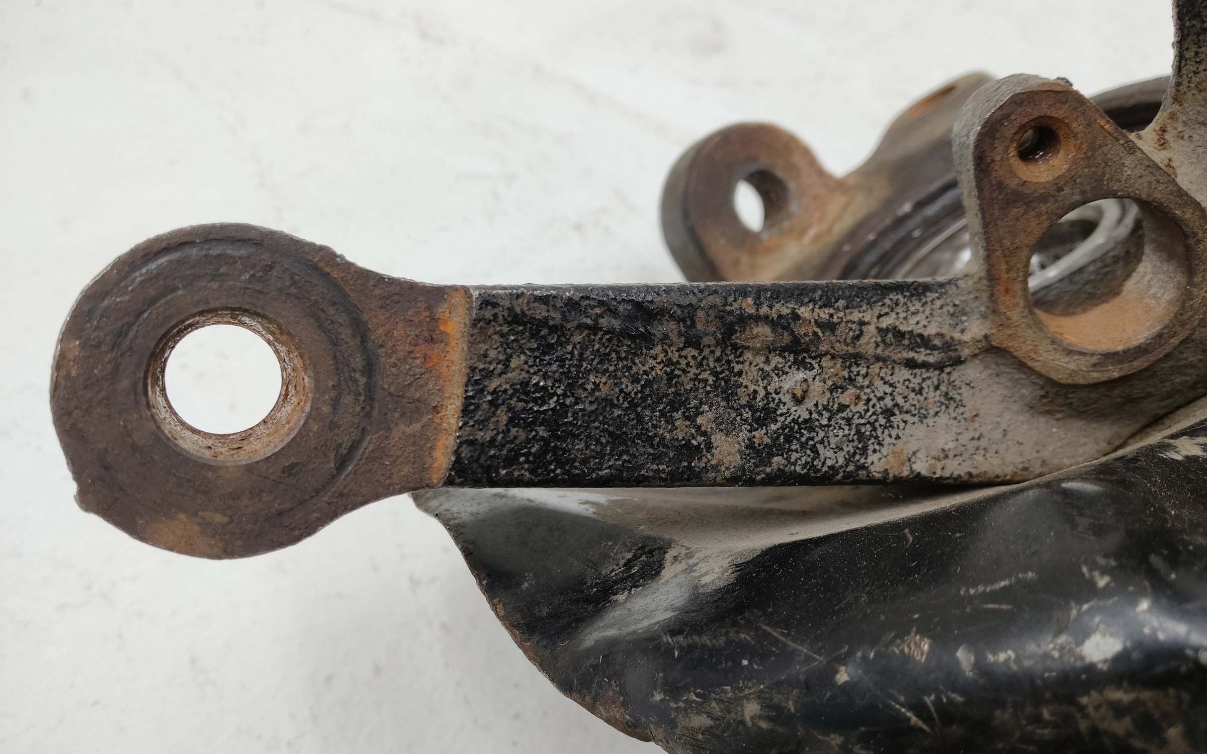 Кулак поворотный передний правый Hyundai Getz