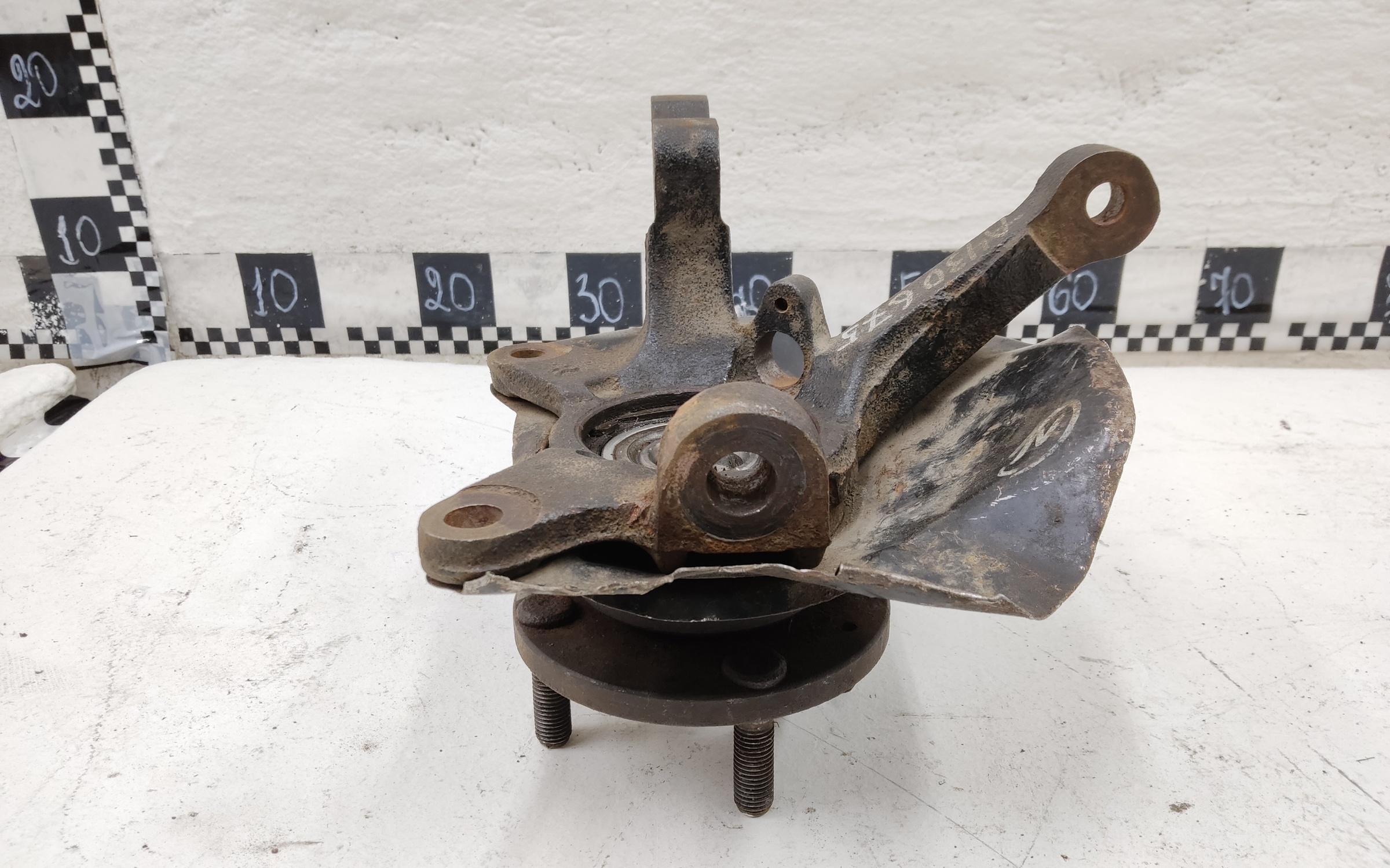 Кулак поворотный передний правый Hyundai Getz