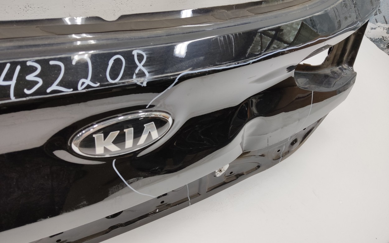 Крышка багажника Kia Ceed 3 Hatchback