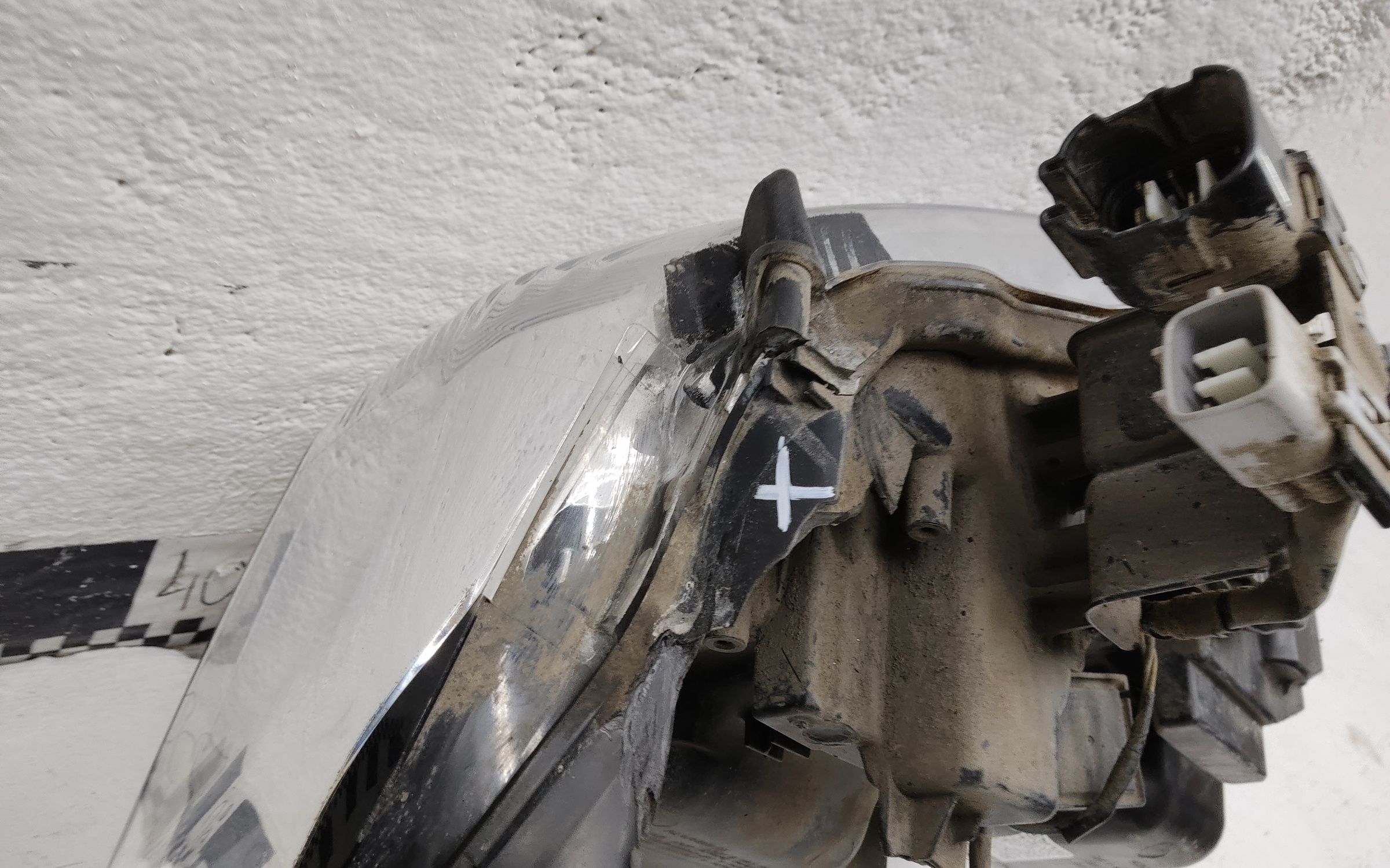 Фара передняя правая Toyota Land Cruiser 200 Restail 2 LED светлая