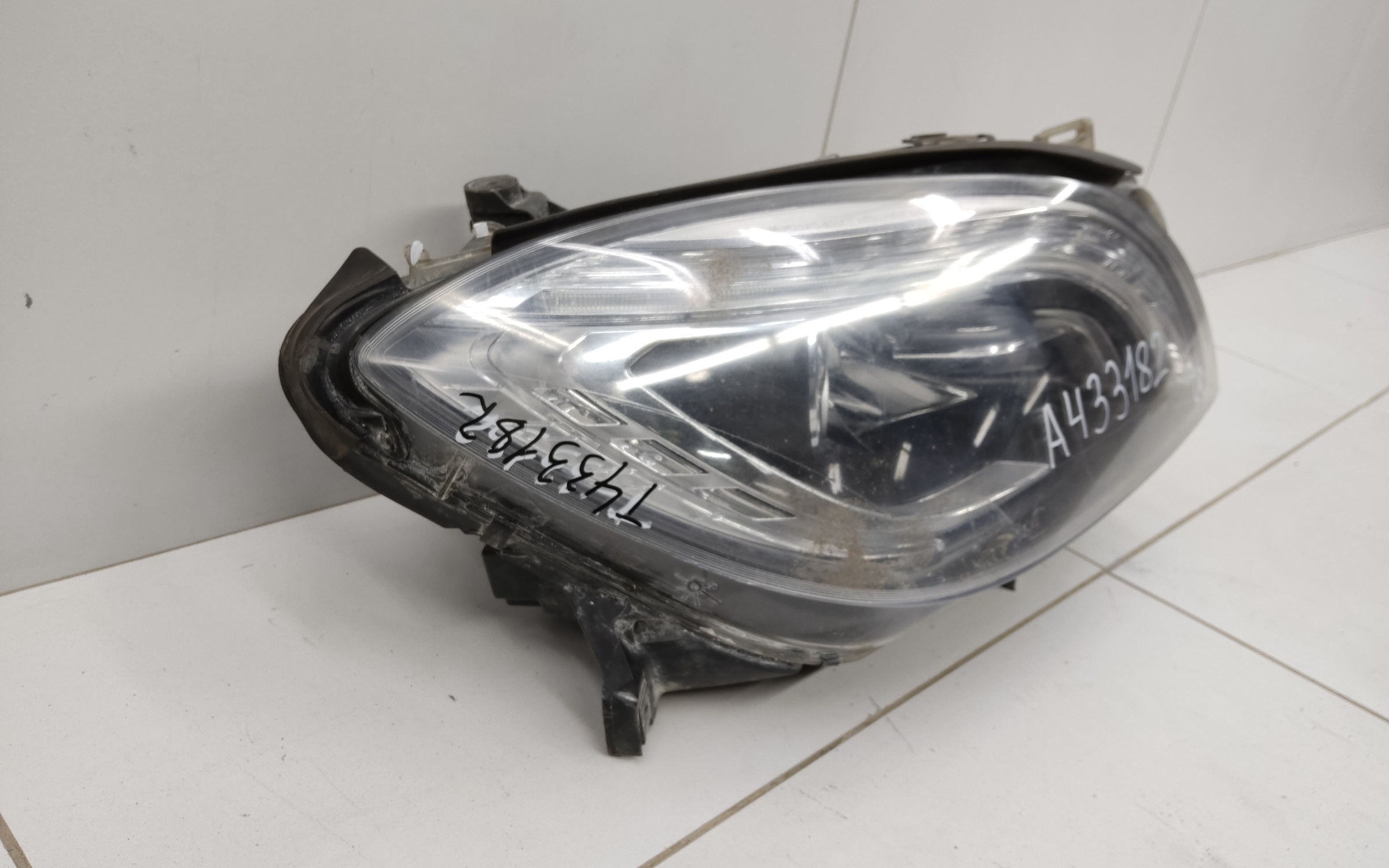 Фара передняя правая Mercedes Benz M-Klasse W166