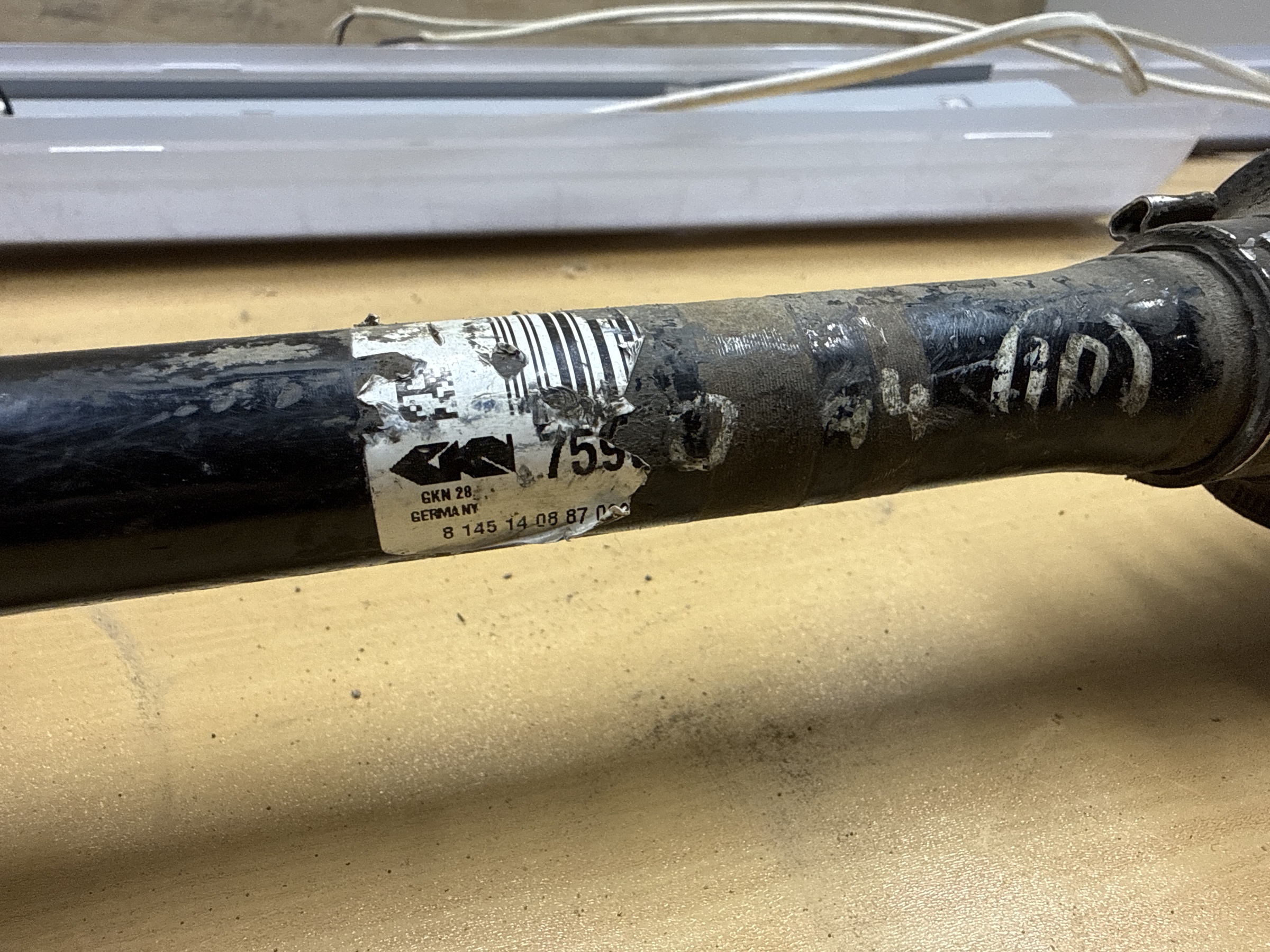 Вал приводной передний правый BMW 5er F10