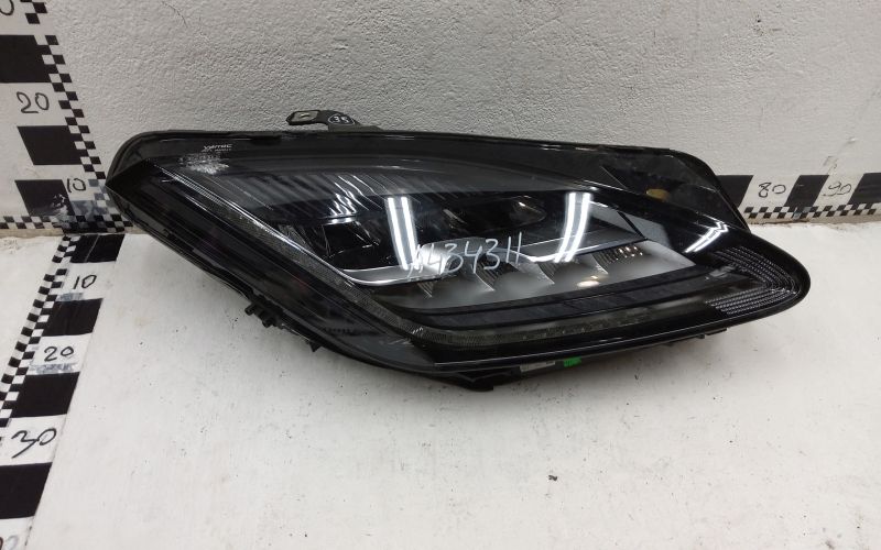 Фара передняя правая Jaguar E-Pace LED